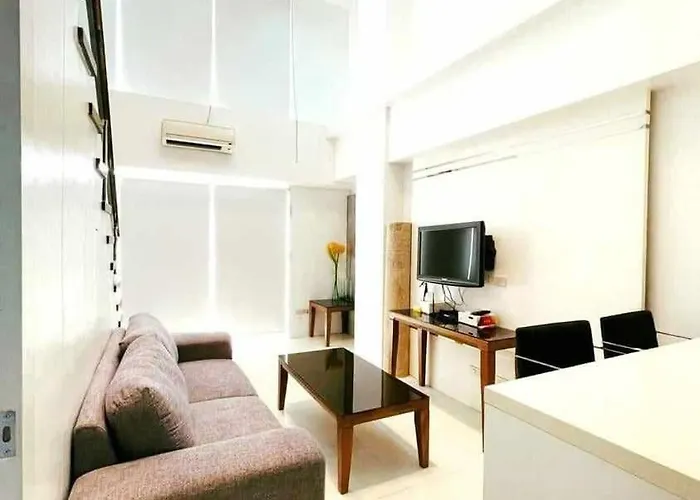 Loft-style Unit In F1 Hotel, Bgc * Manila
